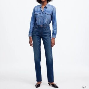 Madewell 90’s mid rise denim.